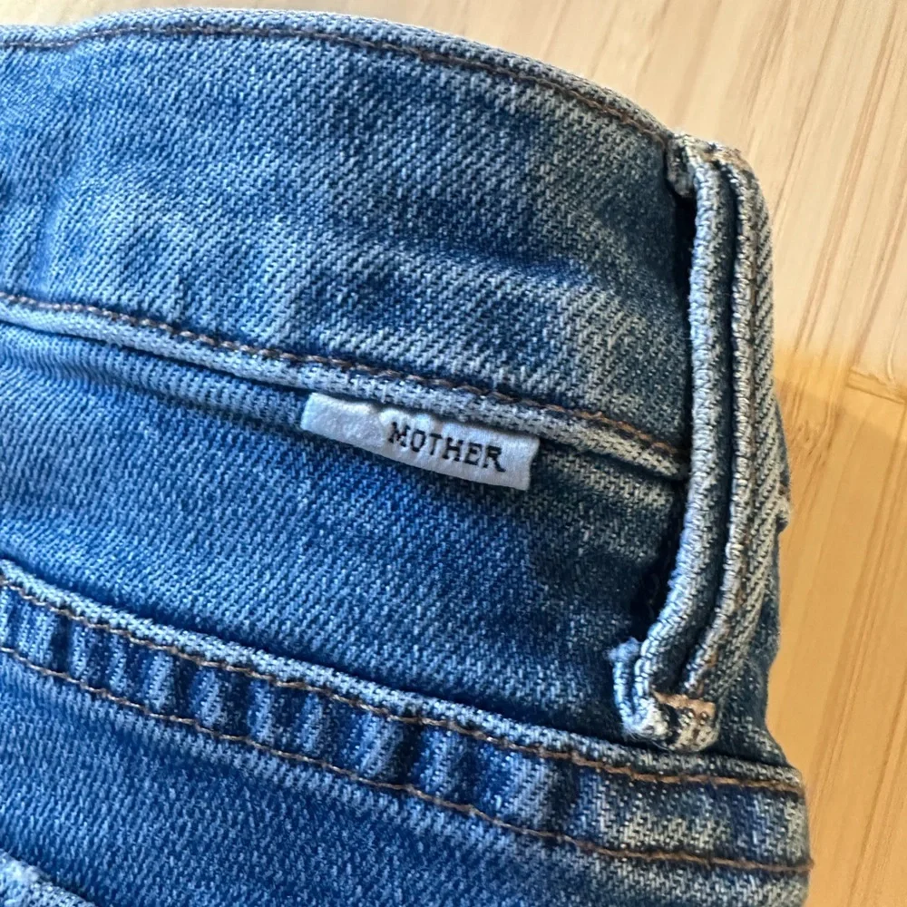 Mother denim Distressed Women’s Jeans - Flare Fit - Picture 4 of 4